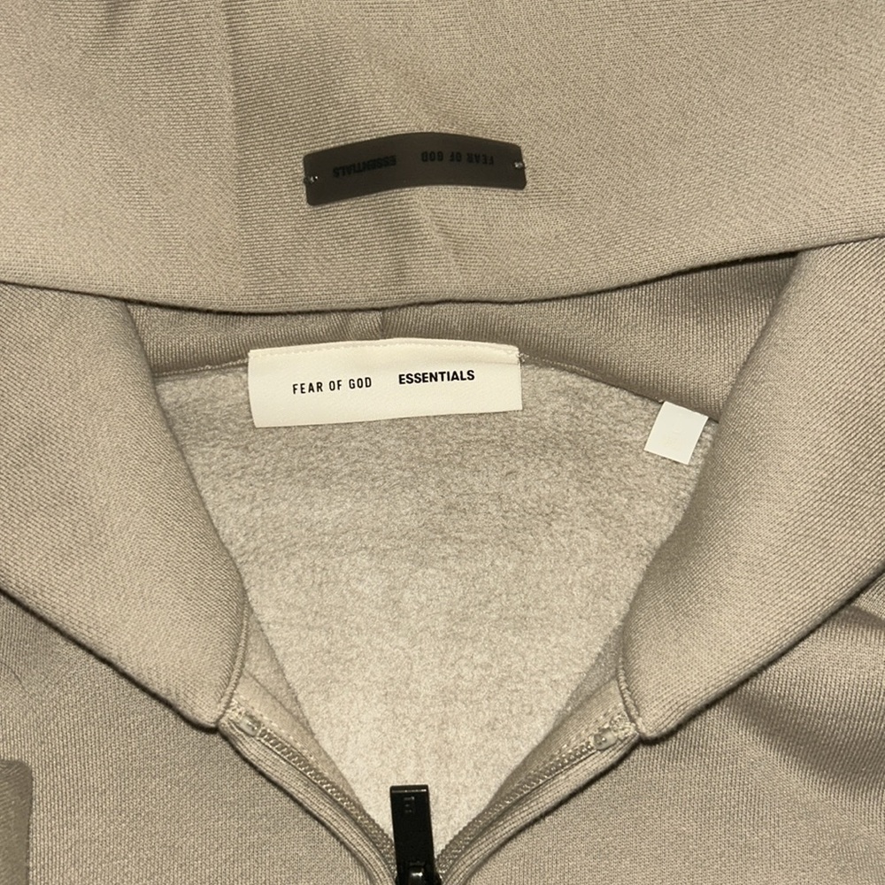 Essentials Classic Fit Fleece ZipUp - Picture 2 of 5